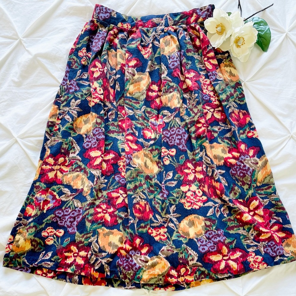 ✦ Vintage ✦ 70’s Floral Print Midi Skirt ✦ Size Medium